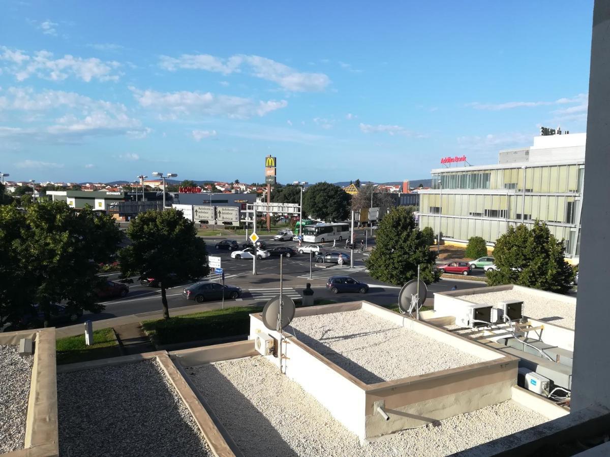 Ryanair'S Urban Flat In Zadar-Kolovare Beach 外观 照片